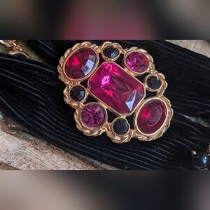 Gold-Tone Pink Gem Statement BROOCH